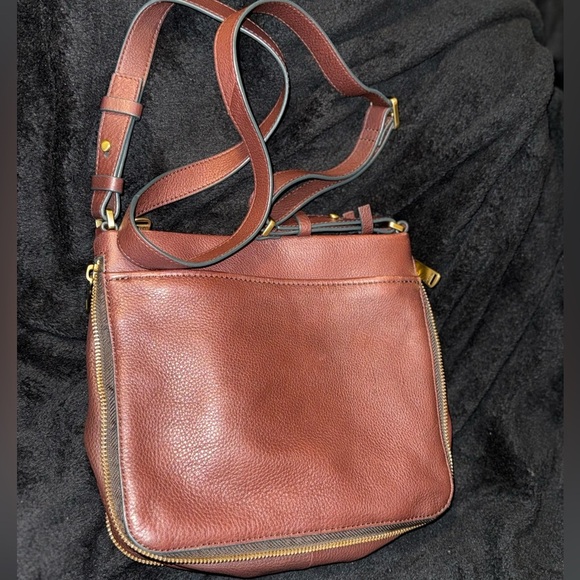 FossilL leather crossbody bag! Preloved - Picture 10 of 15